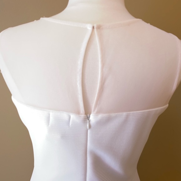 Formal dress. - Picture 3 of 9